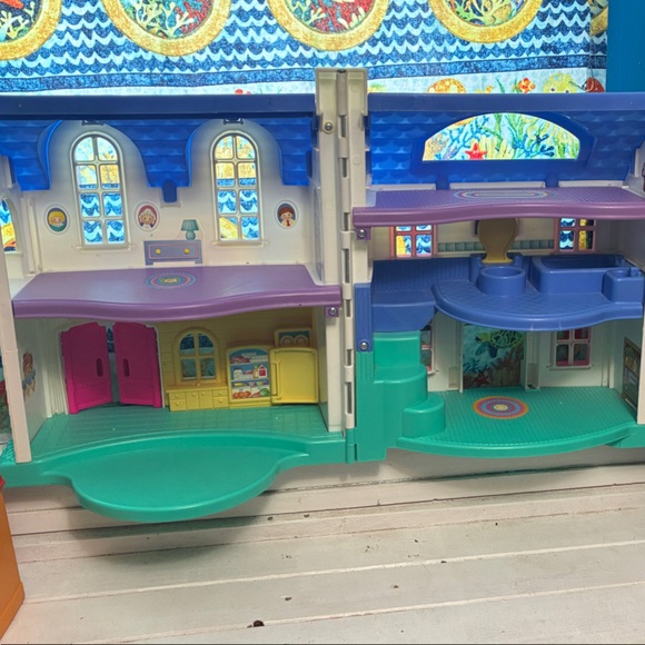 Fisher-Price Other - Fisher-Price Dollhouse 1996